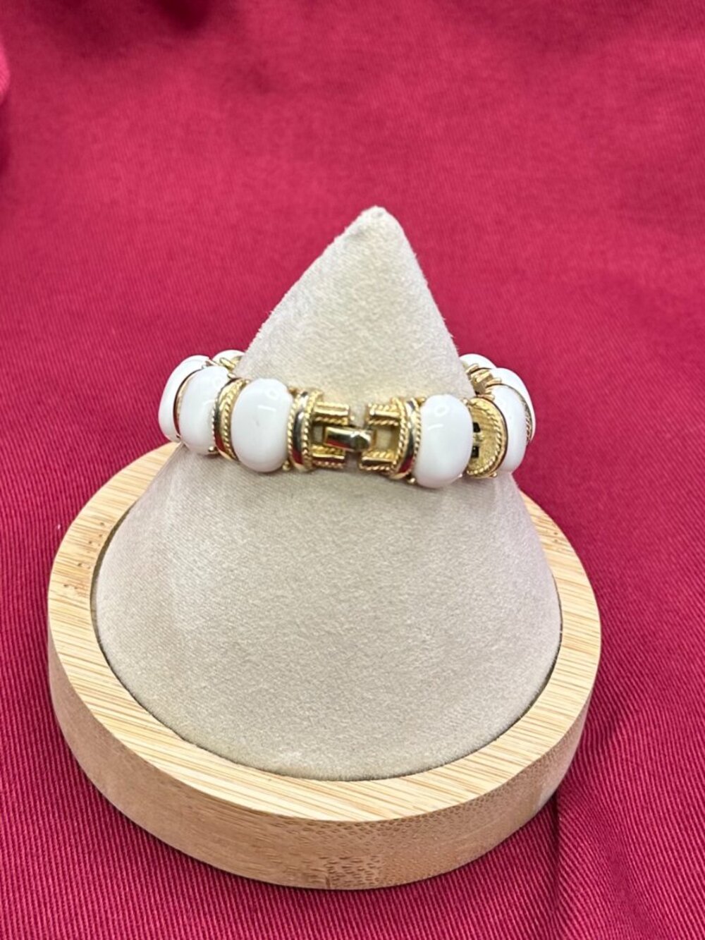 VTG Crown Trifari Mid-Century Bracelet Oval White Cabochons - Picture 11 of 15